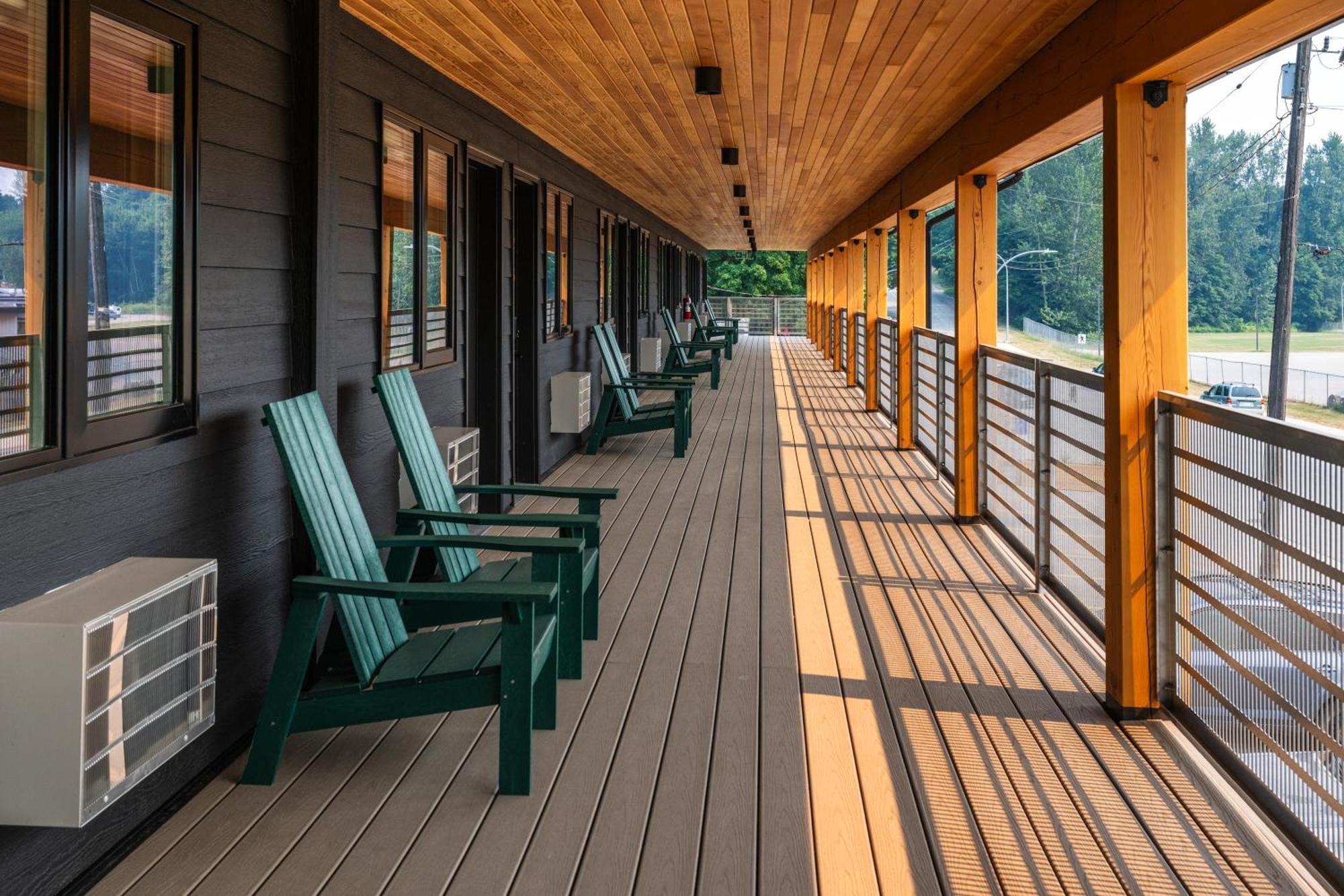 Vrge Revelstoke Hotel Buitenkant foto